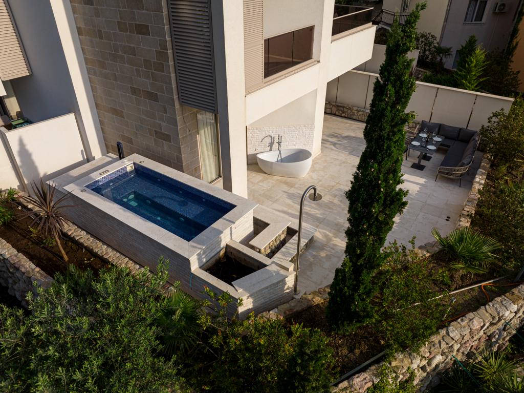 Image of Apartment - 1 Bedrooms - 1 Bathrooms for Sale in Budva-Rafailovici-Montenegro, Image 9